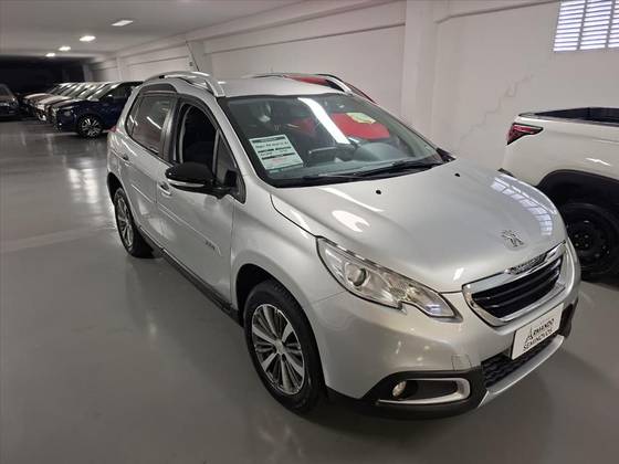 PEUGEOT 2008 1.6 16V FLEX ALLURE 4P AUTOMÁTICO PEUGEOT 2008 1.6 16V FLEX ALLURE 4P AUTOMÁTICO